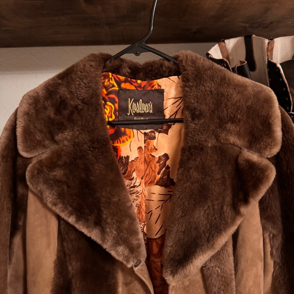 1960’s Vintage Koslow’s fur coat - Picture 4 of 16
